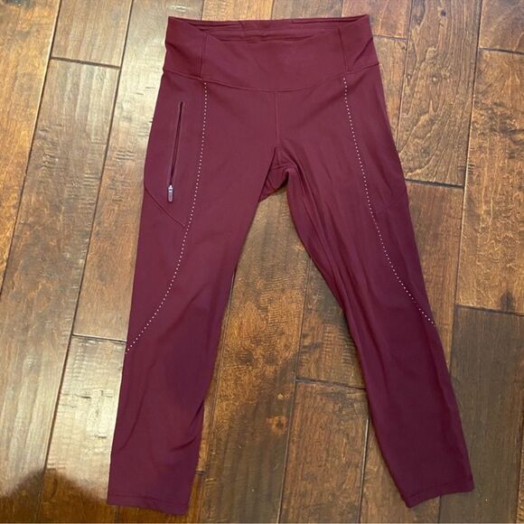 Lululemon Extra Mile Crop (Reflective 23") In Garnet/Maroon Size 8 - Picture 8 of 11